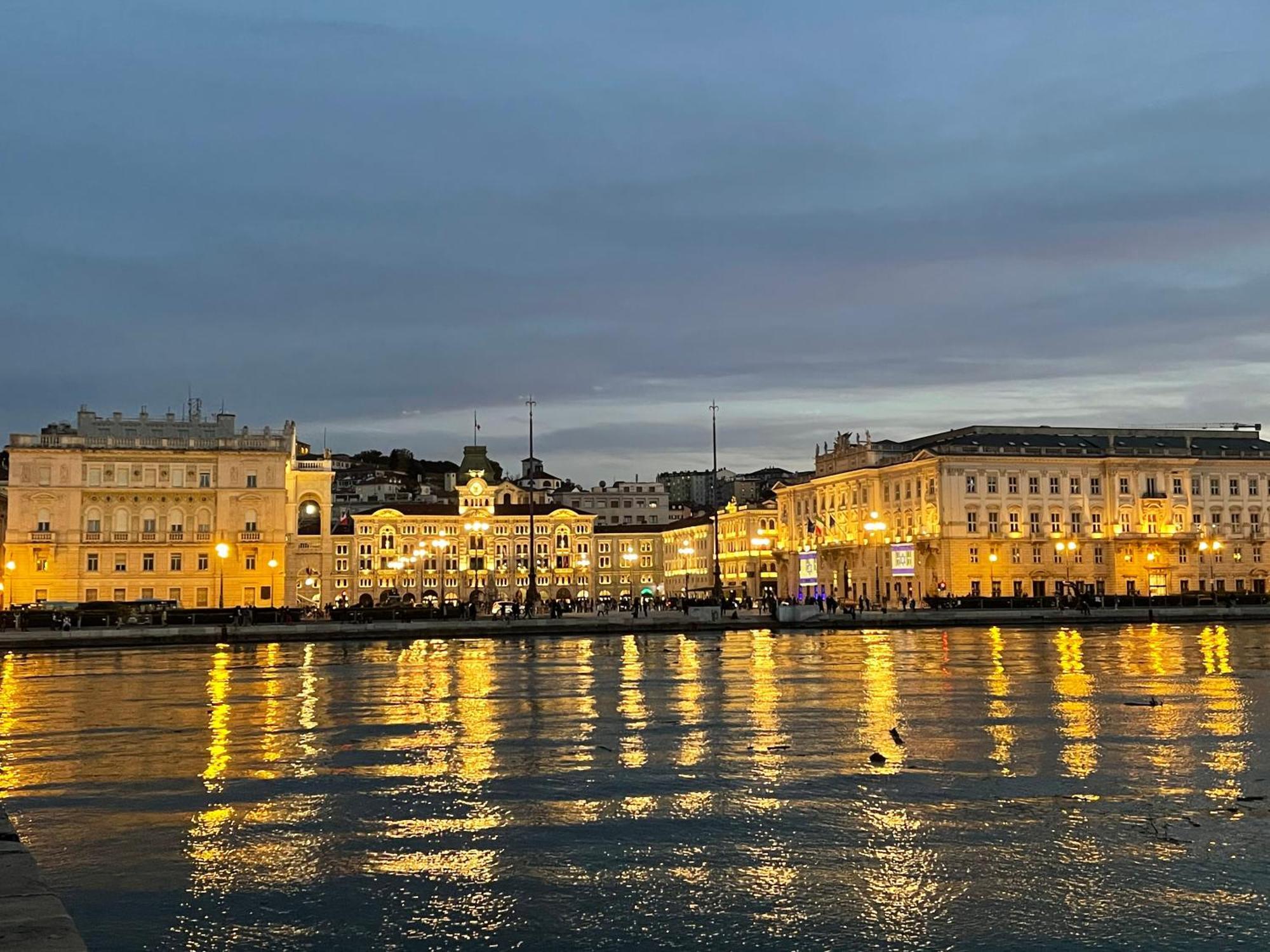 Le Vie Del Vento - Garibaldi Lejlighed Trieste Eksteriør billede